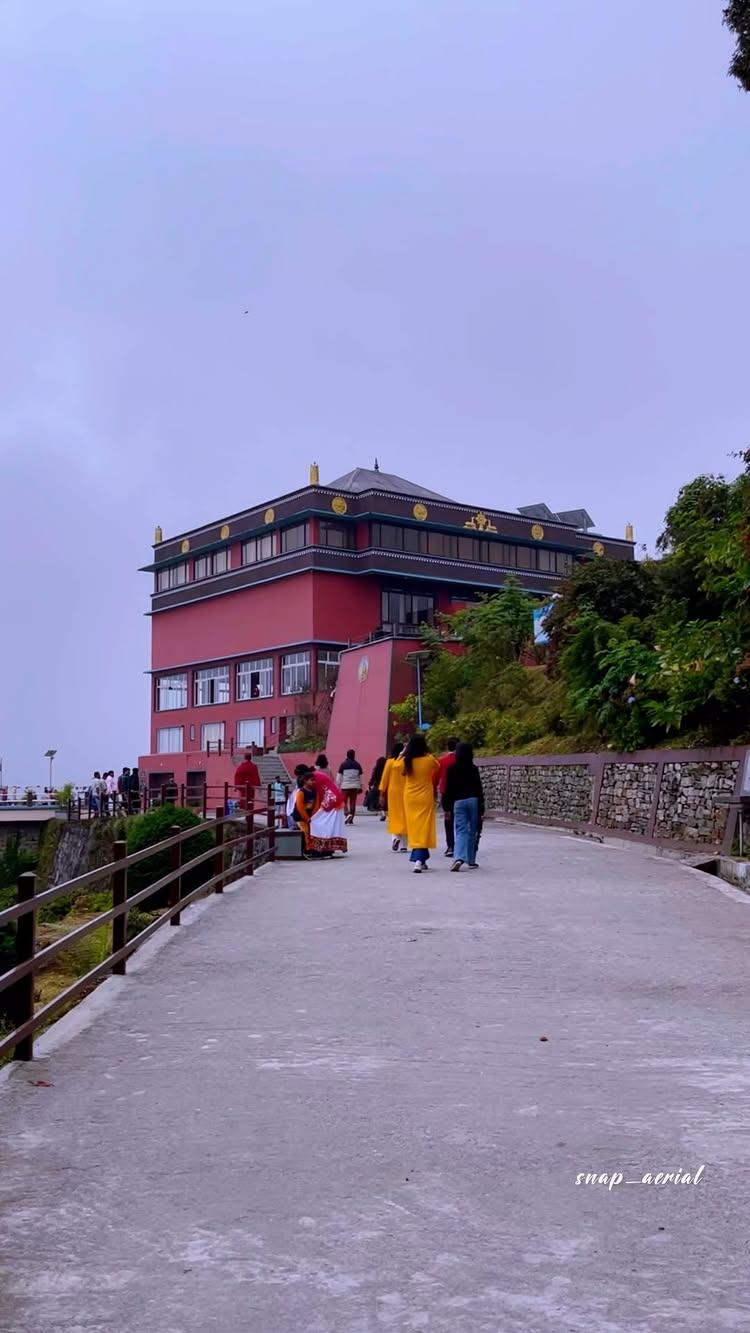 Kagyu Thekchen Ling Monastery ✨…
Lava Monastery