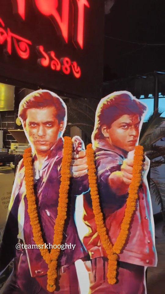 #KaranArjun Cutout 😍
finally aa gaye hain! The Greatest epic
Now screening at udayancinema
Book your tickets : https://bit.ly/UdayanCinema_Tickets
beingsalmankhan iamsrk kajol karuna_badwal poojadadlani02 billysiddiqi bellamul89 teamshahrukhkhan skfc_hooghly teamsrkhooghly