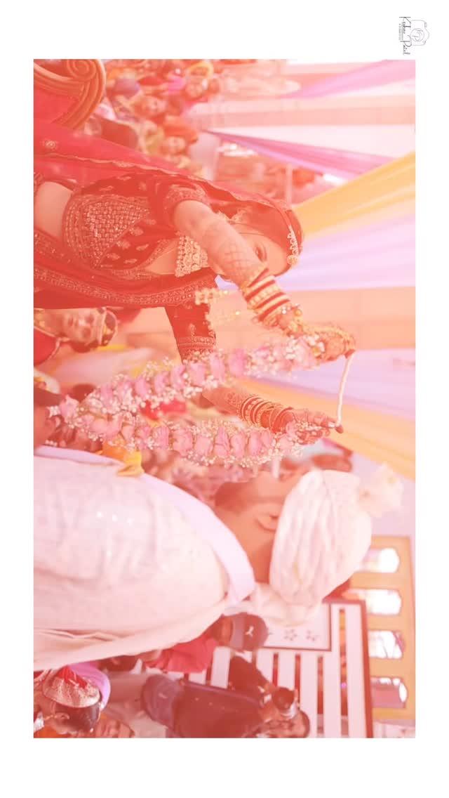 #candid #candidphotography #lightandshadow #wedding #weddingphotography #weddingday #weddingdress #indianwedding #indianweddingbuzz #indianweddingphotography #indianweddingphotographer #weddingphotography #canonphotography #udaipurdiaries #bridephotography #dungarpurblog #canonr5 #canonindia #canonindiaofficial  canoneosr5 godoxindiaofficial