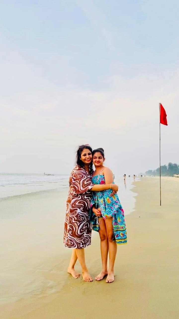 #goadiaries #goa #southgoa #radissonblugoa #cavellosim #mausi #family #familytime #skippedschoolforthis #loveforbeaches 🌊🌊🌊🌊🌊#serenebeaches #southgoabeach #lilbro #eldersister #funvacation #gratitude ❣️🧿