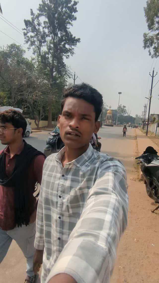 Aaj jagdalpur me ghum rhe hai