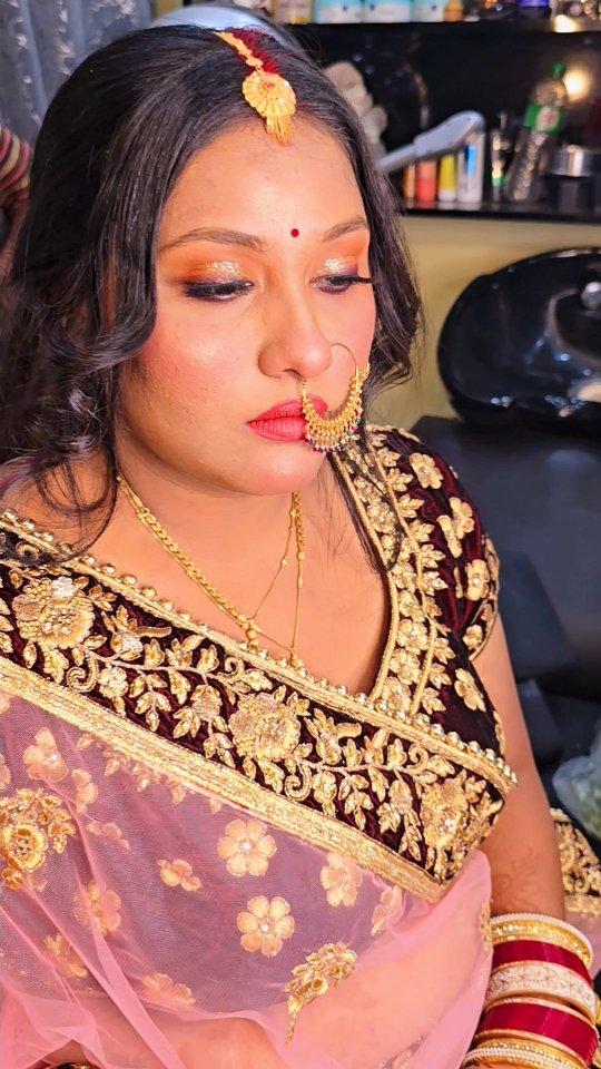 Makeup without any filter
explorepage #trending #makeup #bride #instagramreels #reelsdaily♥️ #reels #reelsinstagram #transitionreels #makeuplooks #party makeup