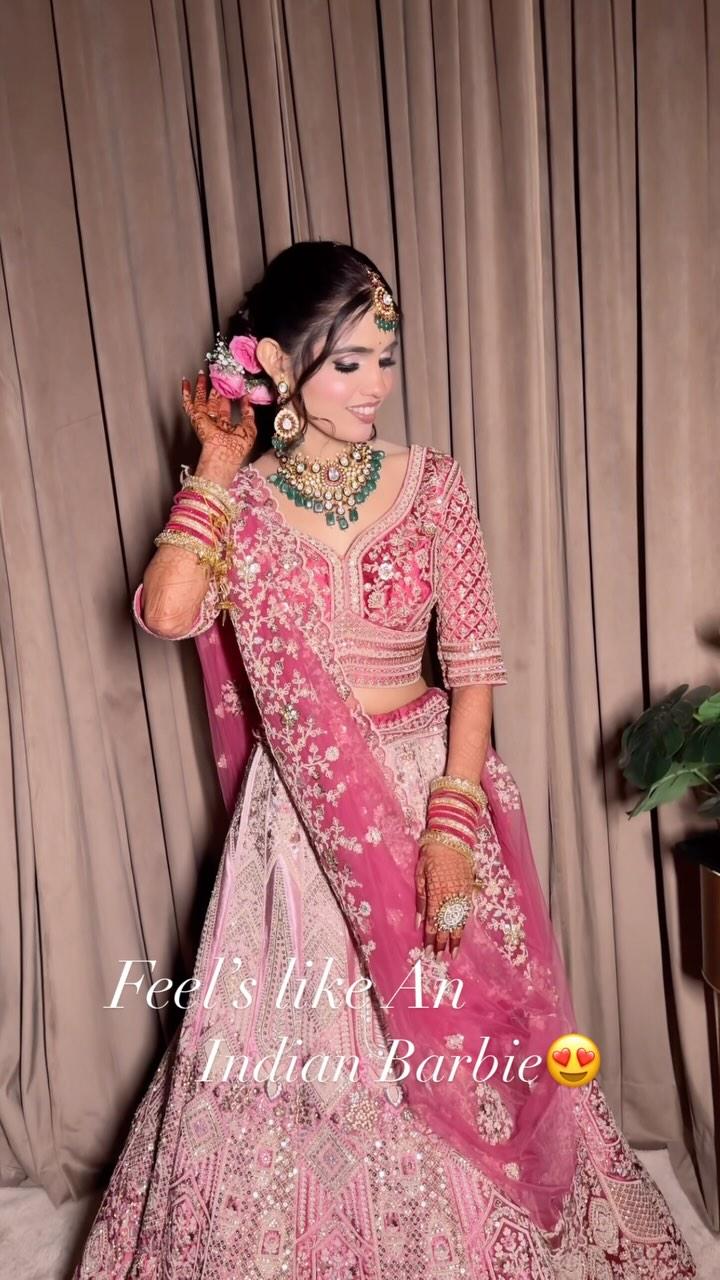 Bride Preeti on her wedding day💓!! One of my favourite bride look🩷🩷!!! Pink Barbie ✨

Outfit n jewellery vishus.lehenga.and.jwellery 
Bride : pragyass27 

Book ur bridal makeup with us for January February ✨✨