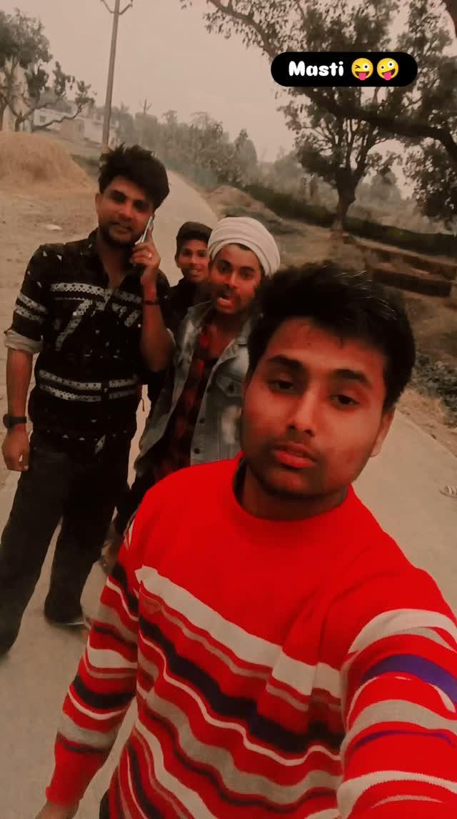 Masti 😜🤪 aman_yadav8762
ajayrajbhar5921 akash_babu_mau_wala