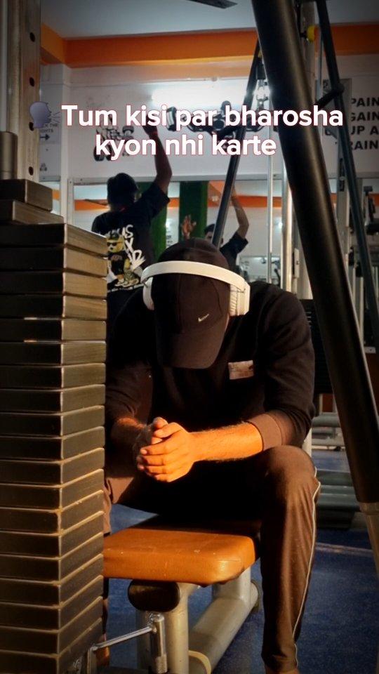 Ye duniya makkar

🏋️‍♂️🏋️‍♀️🏋️‍♂️🔥💪

#gymvideos , gym videos 
#gymlife , gymlife 
#videocreator , video creator 
#fitnessinfluencer , fitness influencer 
#fitness,  fitness 
#jamui , Jamui