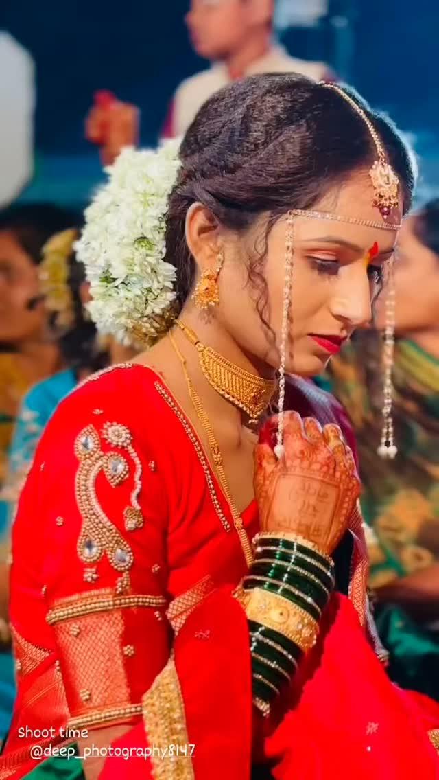 Shoot time bts

#indiantraditionalwear #indianwedding #beautyfull #bride #look #instagood #viralpost #instafamous #instafamliy #viralcontent #photographers #photooftheday #newpost #viralvideo #instaviral #jalna #weddingdress #weddingphotography 

#bride akanksha__2126 
Shoot for minakshi_photo_flims_