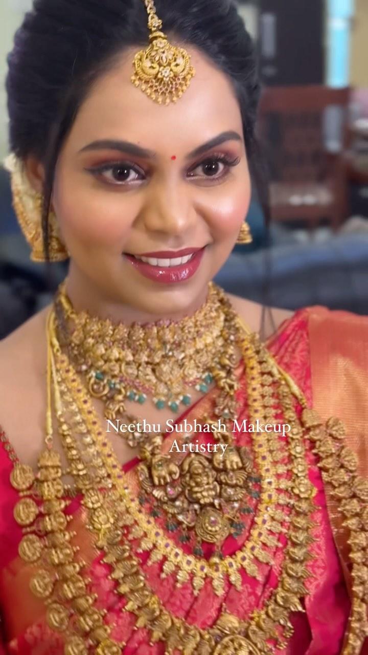 Bride Krishna
Airbrush makeup