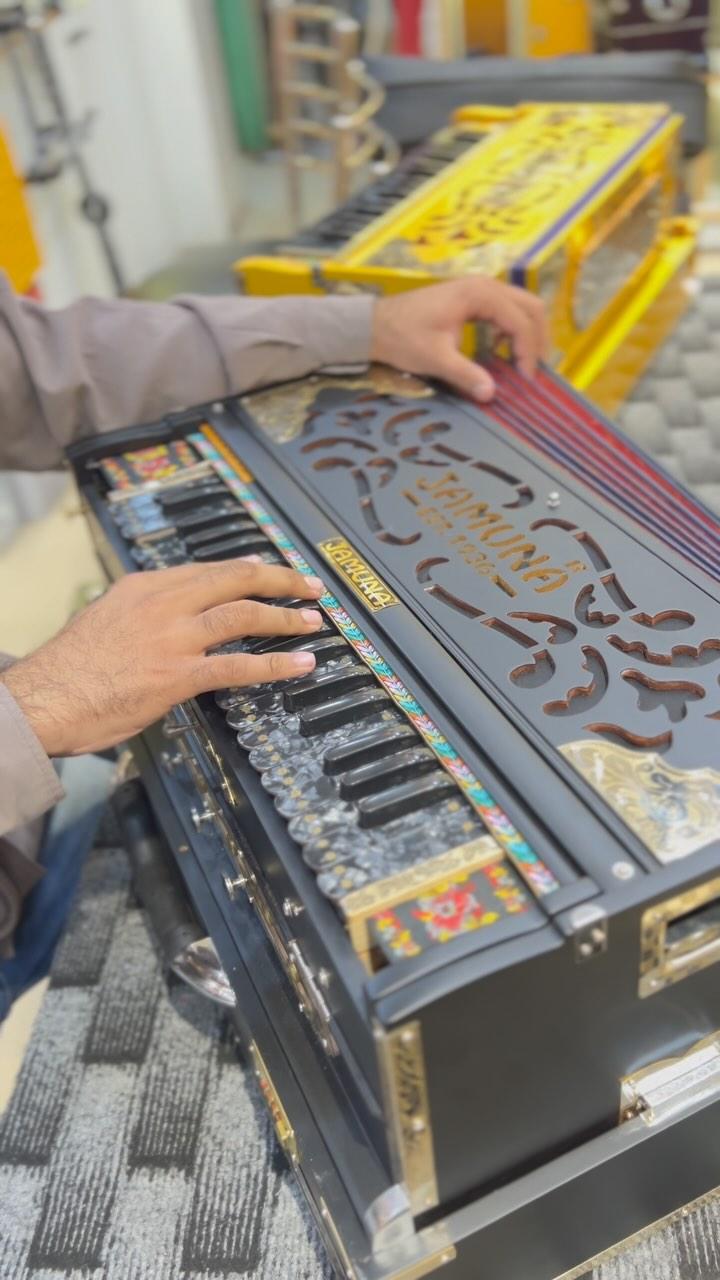 Kaash Cover - singerhariharana 
On JAMUNA Black Series Scale Changer Harmonium
📍Chandigarh ☎️ +917599999411 ,+918268888802 🌎 Worldwide Shipping Available 


Subscribe Our Official YouTube Channel JAMUNA MUSIC 

We Are Available in These Cities 👇🏻👇🏻👇🏻

#Chandigarh / #Ambala Cantt / Zirakpur (INDIA)

BestMusicalInstrumentShopinChandigarh 
#TopMusicalInstrumentShopinPunjab
#MusicInstrumentshop
#GuitarShopinChandigarh 
#Harmoniumshop
#TopHarmoniumManufacturer
#jamunaharmoniumfactory