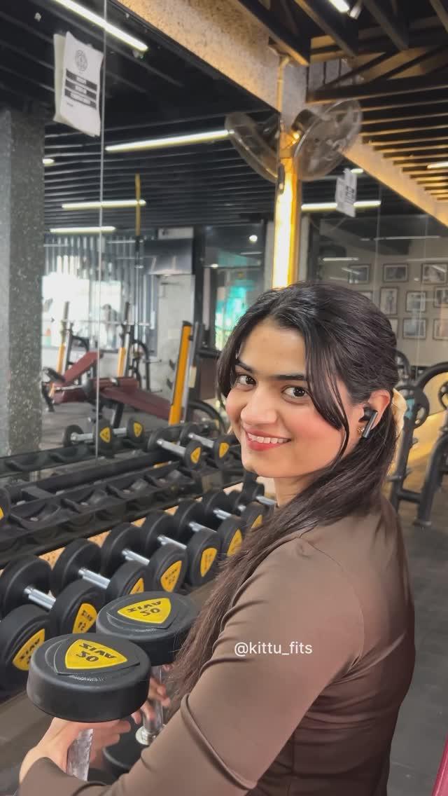 Guess Dumbbell Shoulder Press wt
gym #mumbai #delhi #gymmotivation #gymgirl #gymgirls #viralvideos #haryana #trendingnow #newdelhi #fitgirls #fitgirl #chandigarh #chandigarhuniversity #chandigarh💓 #chandigarhblogger #delhiuniversity #delhidiaries #delhigram #fyp #fypシ #explorar #explorepage #cute #cutevideos #panjab #panjabi #kittufit #gymaddict #gymlifestyle 

[gym motivation outfit leggings workout videos Dumbbell Shoulder Press delhi Chandigarh Mumbai Haryana]