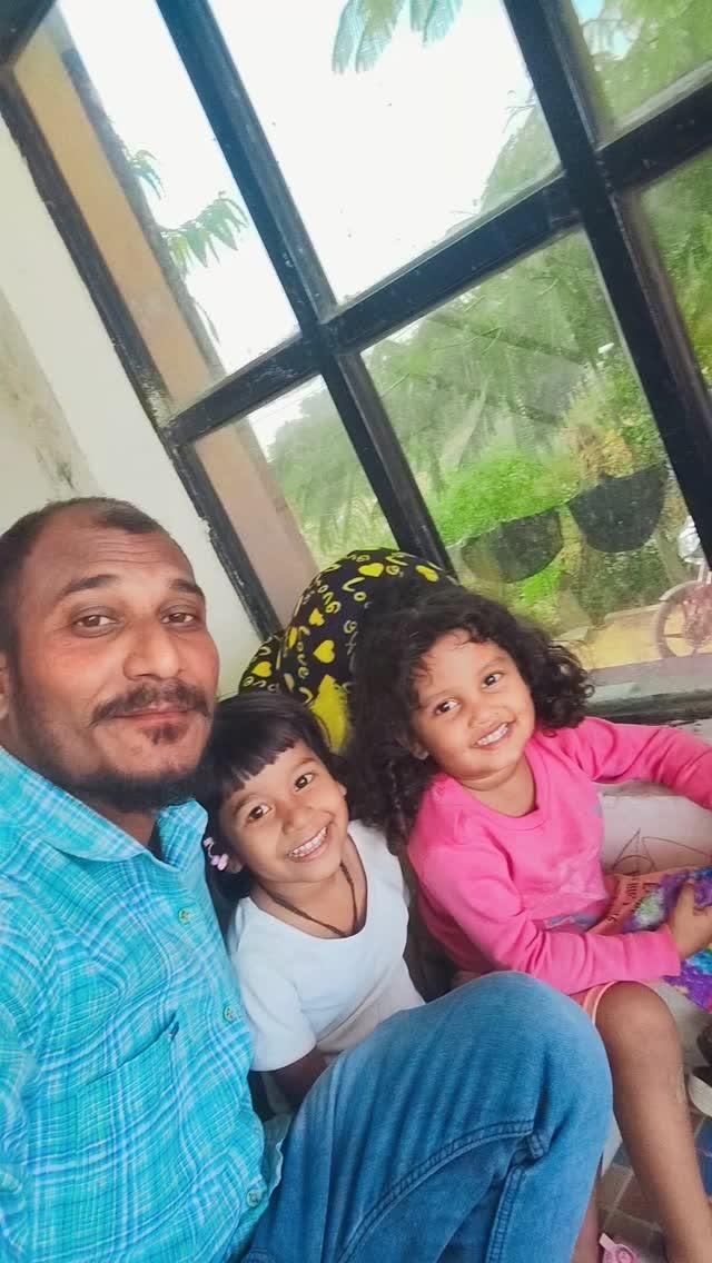 my daughters and son 🥁🧚‍♂️🧚‍♀️🧜‍♂️👨‍👧‍👦