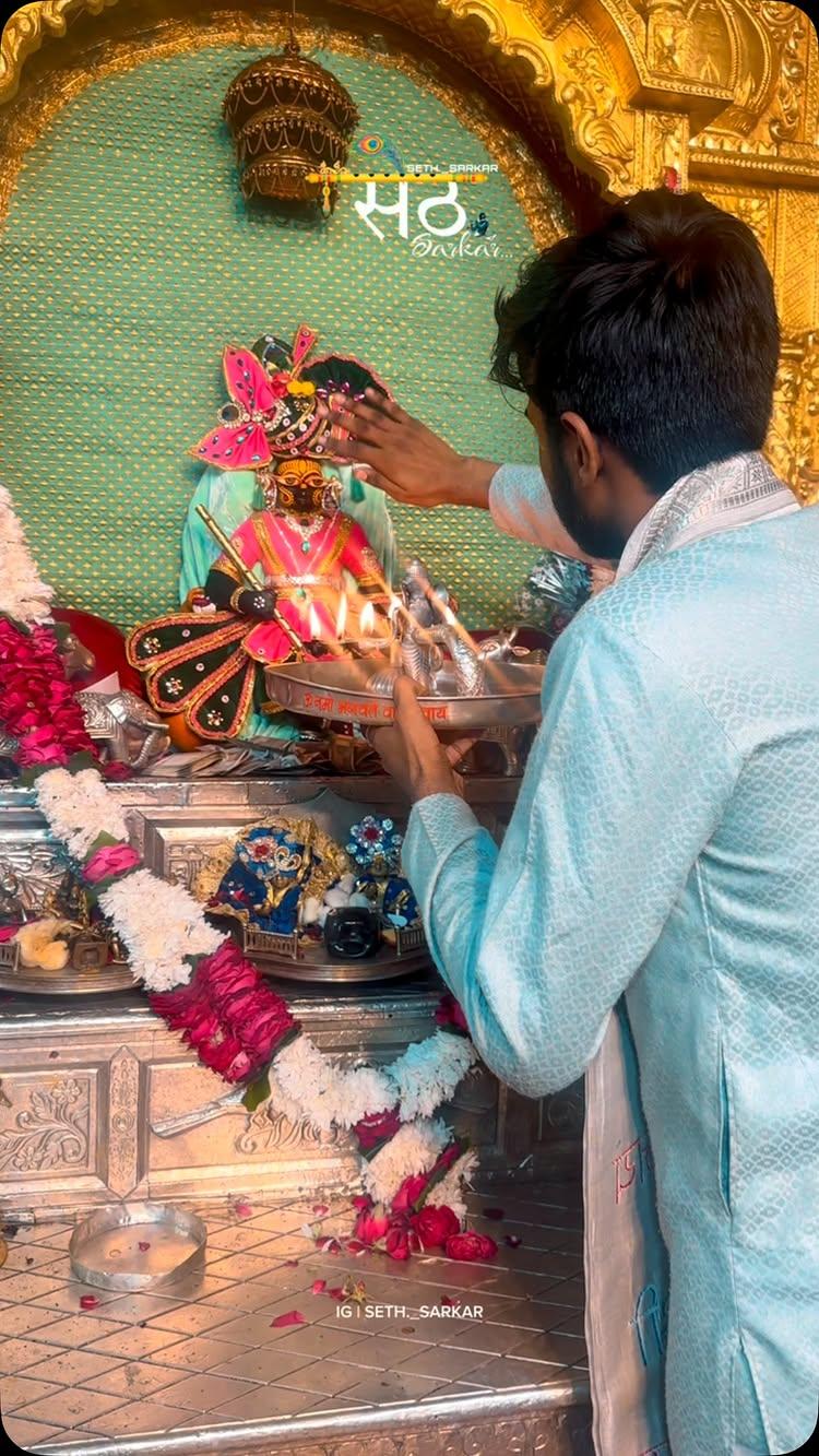 🦚Jai sanwriya seth ki🦚
Thakar ji❤️🦚