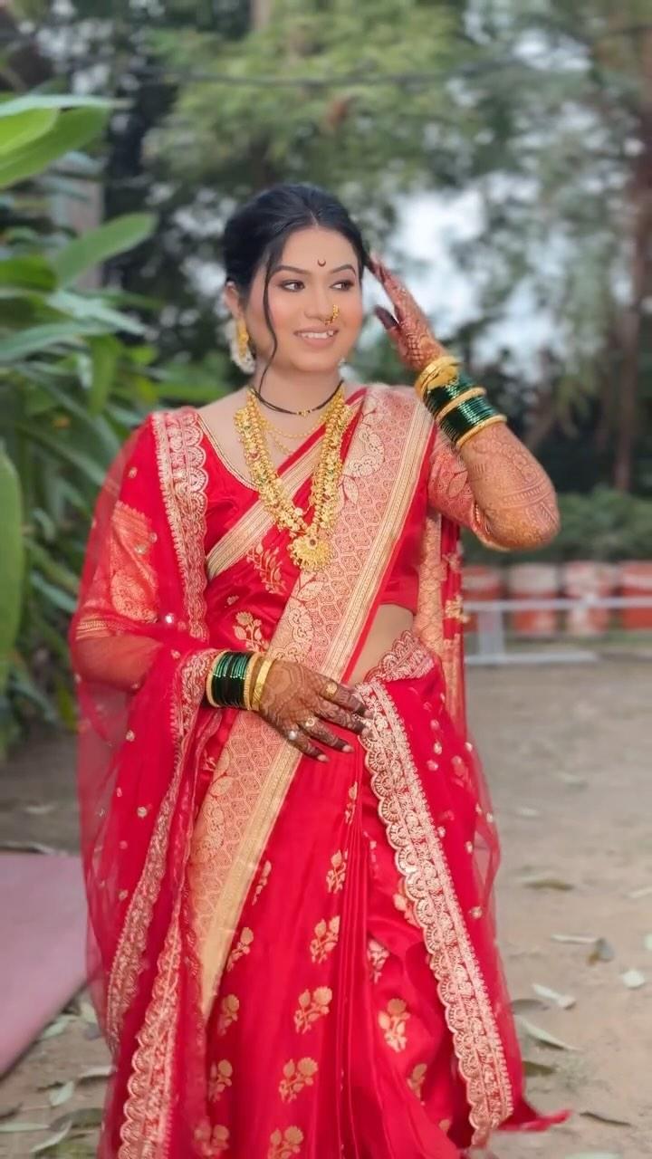 Maharastrianwedding 🌸…
Bride :- s_w_a_r_a_l_i12 
Makeup & hairstyle:- makeover_byrohit