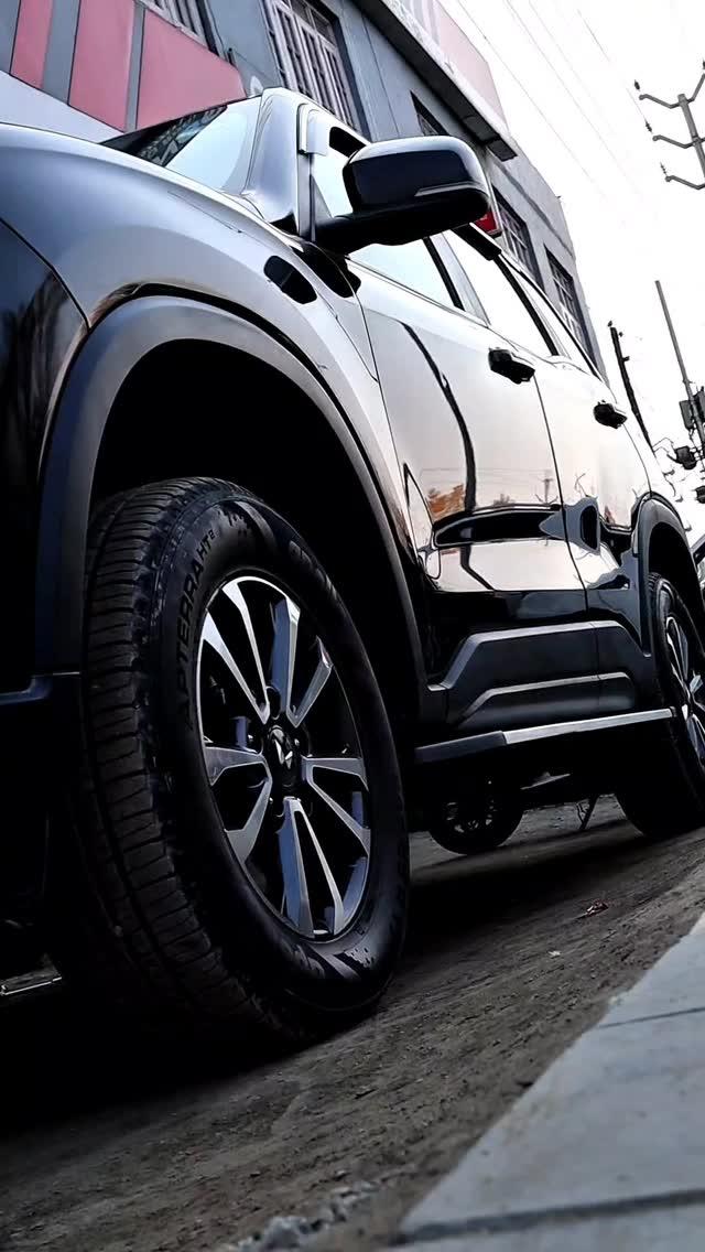 MAXXIS 980 BRAVO  A/T  tyres fitted in #scorpion

Tag #scropiolover🚘

Comment karo Follow karo ❤️

We also deal with all types of tyres like YOKOHAMA, MRF, BRIDGESTONE, MICHELIN, CEAT etc
Ready to r🛞ll

Visit us:-📍court road batamaloo sgr