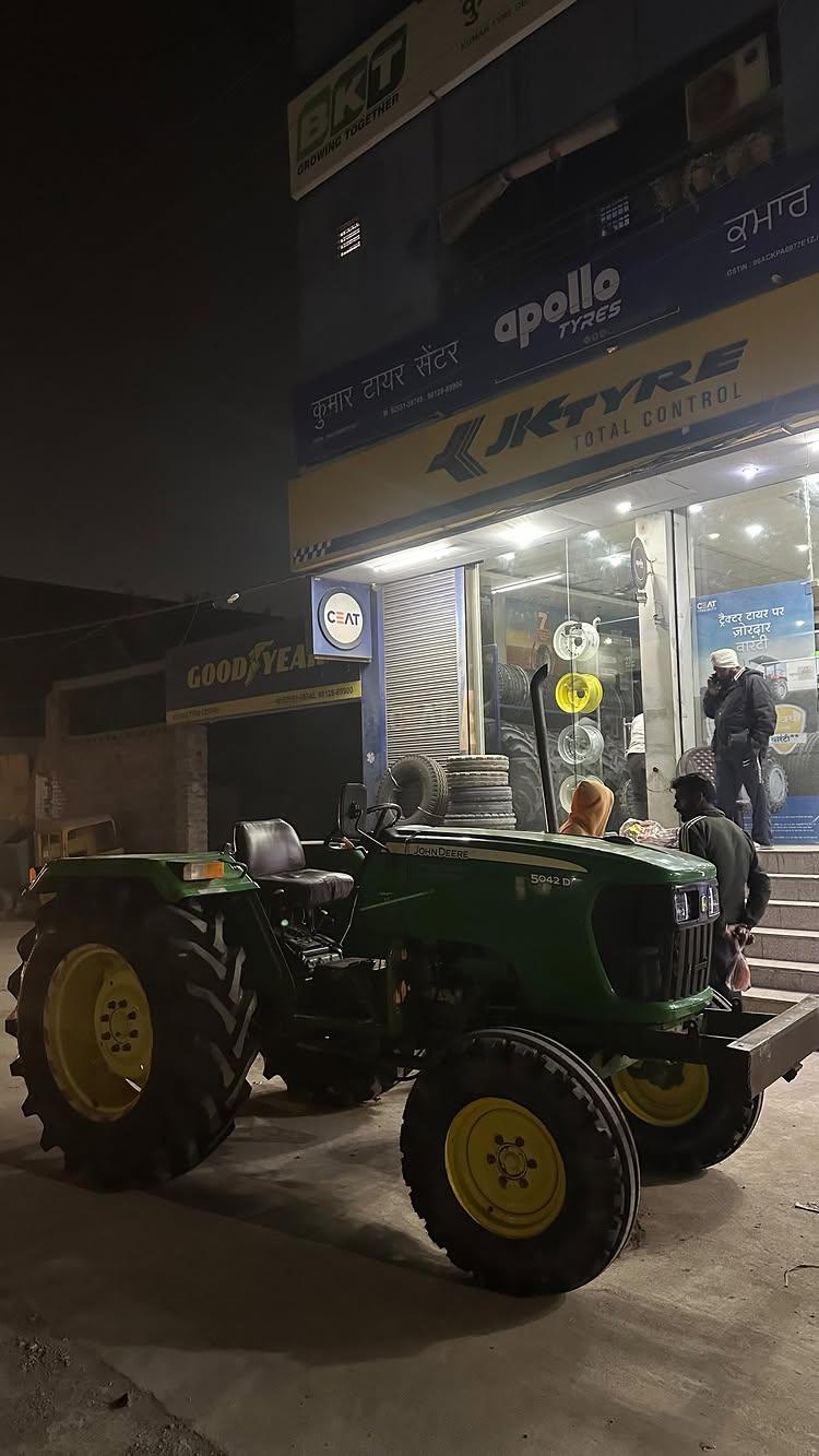 #trending #trendingreels #trendingsongs #trendingaudio #trekking #instagood #instagood #instalike #instamood #instapic #instalike #tractor #swaraj #newholland #johndeere #tyre #tyreupgrade #haryana #sirsa #bkt #bkttires
#mahindra #swaraj #bkt thar