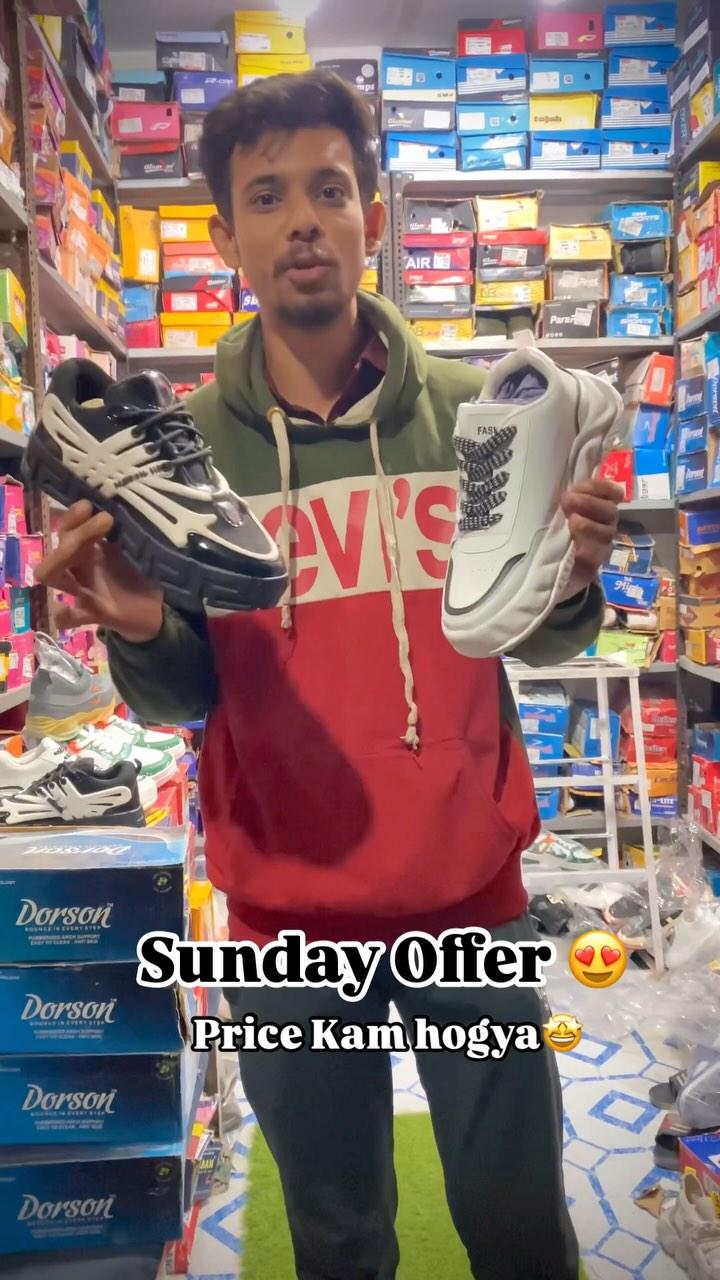 Sunday offer 😍🛍️ 

Address : नगर परिषद के सामने ताज फुटवेयर ( शंकर माडिया ) छपारा !