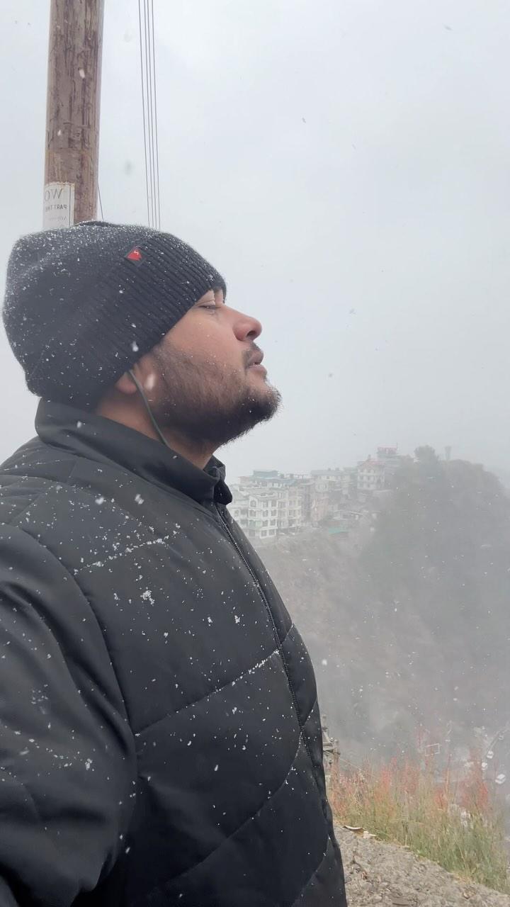 Heavy snowfall ❄️ Shimla