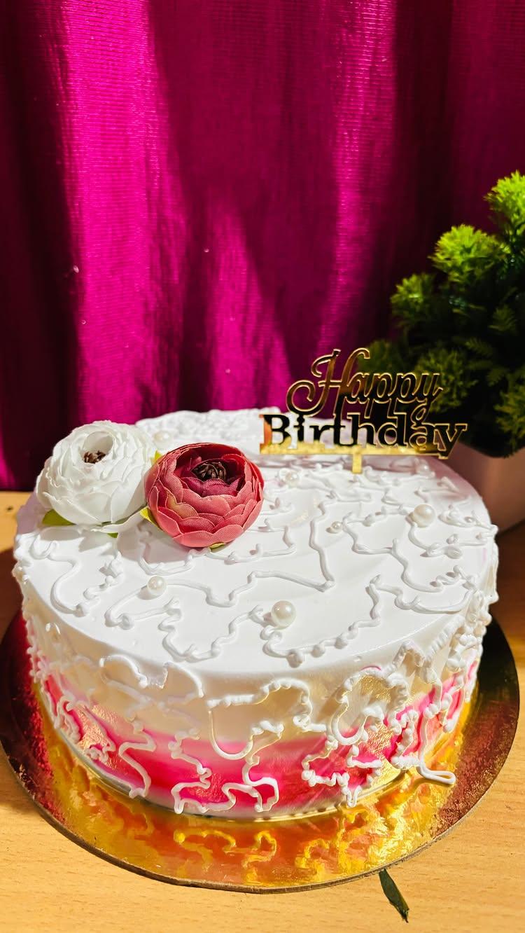 Beautiful cake design 😍🧿💝 #beautifulcakedesign #homebaker #trendingsongs #viralreels #assam #hojai #