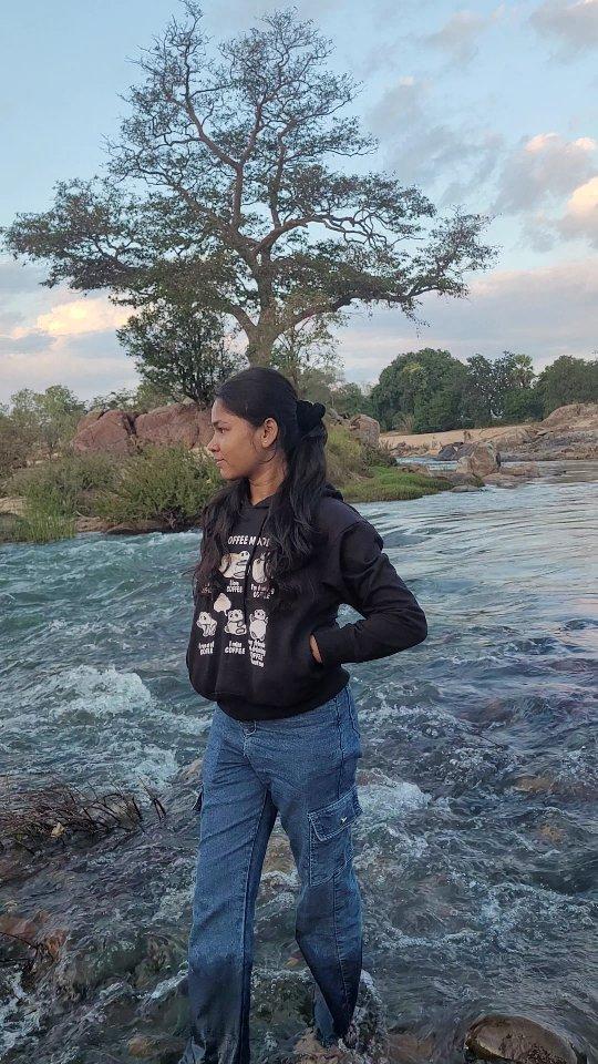 priya_nag16Bastar
muchnar is the beach side of indravati river☘️♥️ 

#bastar  #barsur #muchnar_river_side_camping🏕️ 
#dantewada 
#traditional 
dantewada_district 📍
:
:
:
🍃