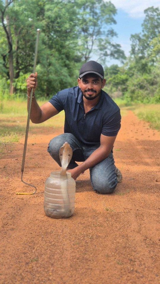 11 PM Rescued Indian Spectacle Cobra 🐍 ✨ 

Chandrapur 📌
Follow For Full Rescue Video 
annii_snake_rescure

Helpline No
91 8329326275
+91 9503062632

snake #snakevideo #wildlife #cobra #nag #chandrapur #chandrapurian #india #viral #viralvideos #song #viralsong #instagood #comedy #funny #