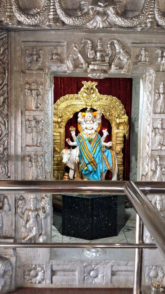 Lord Dattatreya Swami Temple, Neravada, Kurnool 🔥🔥 

The Lord Dattatreya Swamy Temple in Kurnool is a revered spiritual site known for its serene atmosphere and divine energy
Devotees visit to seek blessings from Lord Dattatreya, a trinity form of Brahma, Vishnu, and Shiva