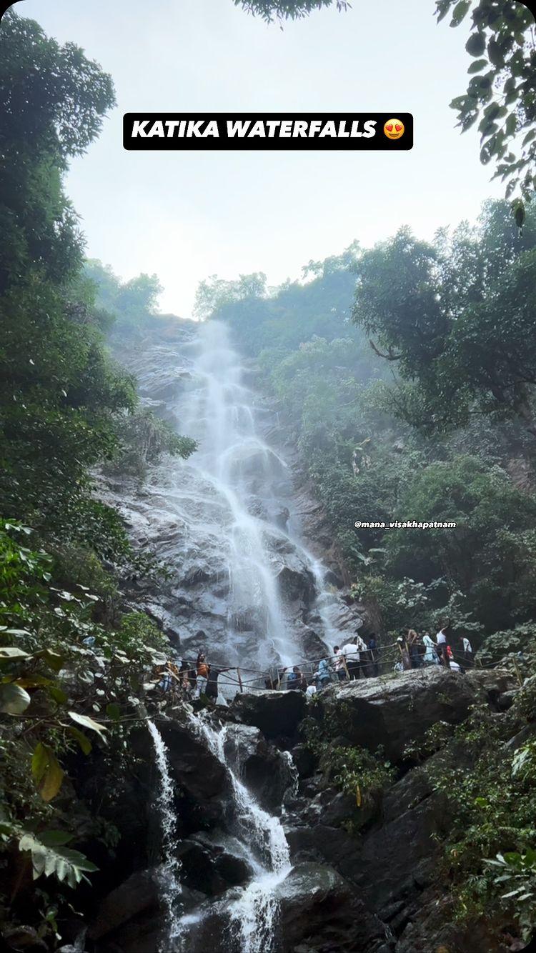 KATIKA WATERFALLS ❤️😍

Do follow mana_visakhapatnam