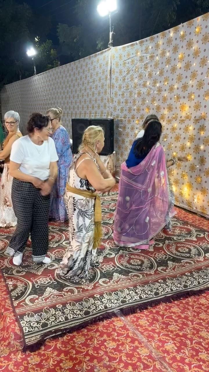 When Italians tried Ghoomar dance - cultural exchange at its finest 💕