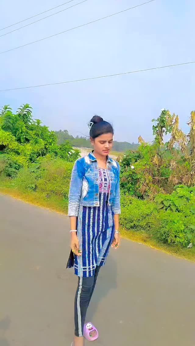 তুমি বুকে টেনে🫂🥰 নাওনা প্রিয় আমাকে😌♥️