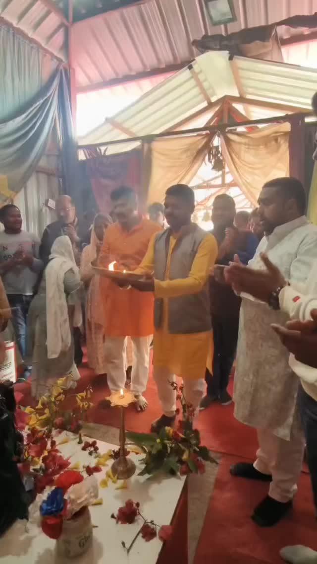 श्री गणेशाय नमः 🙏

मकर संक्रांति के पावन अवसर पर बाल गंगाधर तिलक गणपति स्थापना समिति द्वारा गणपति धाम हाथी पखना ( माँ महामाया पहाड़ ) अंबिकापुर में सुंदरकाण्ड एवं भव्य भंडारा का आयोजन किया गया। जिसमें आरती करने का सौभाग्य प्राप्त हुआ।