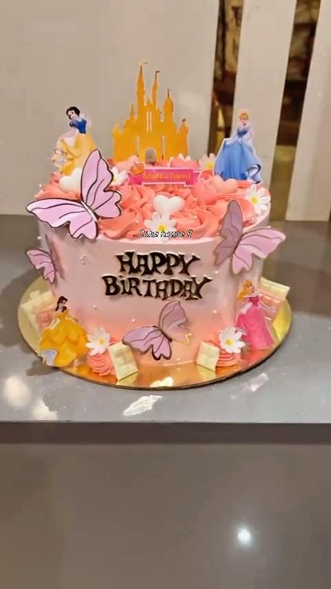 Disney castle theme cake 

Dm to order or call at 8755462480

Inspired by rituscakestudio