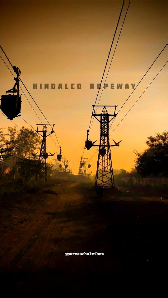 Coal transporting ropeway ✅
📍Hindalco Industries, Renusagar division, Sonbhadra 🇮🇳

Follow purvanchalvibez for more ✌️

purvanchal #hindalco #industrylife #coalport #ropeway🚠 #sonbhadra #trendingnowreels #reelsinstağram 
(Purvanchal, Hindalco, Industry life, Coal port, Ropeway, Sonbhadra, Trending now reels, Reels instagram)