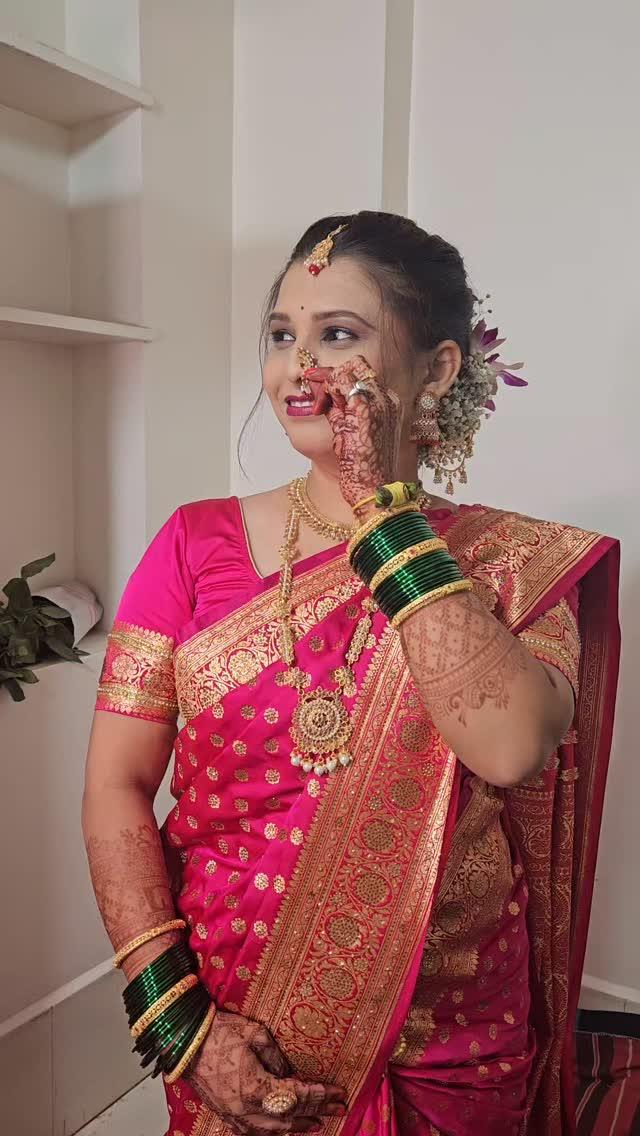 Butifulbride#manidha###makeupartist#artist#makeuplover#lifestyle#Ashvinibride#Ashvinimeakover#Beautiful bride! ❤️

#bride #amravati #mua #bridalmakeup #makeupartist #artist #maratgimulgi #Akola #yavatmal #best #lifestyle #beautiful
#marriage #wedding #reception #makeuplover 
#parlour #functionalmakeup #makeover #bridalmakeup #bridesmaids #fashion 

Ashwini's bride
Follow for more updates
DM for enquiries 
Contact number- 9607808827