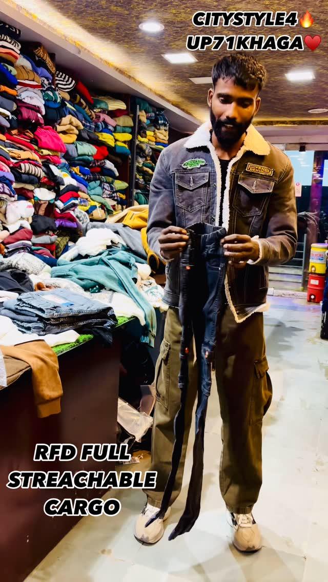 RFD FULL streachable cargo full guarantee colour & washing 🔥 
All size available 🔥 
Artical - cargo jogger 
Fabric - RFD 
Size -28-30-32
Inquiry ☎️-7052282203-8299396430
Address- nauabsta road rawad maidan khaga