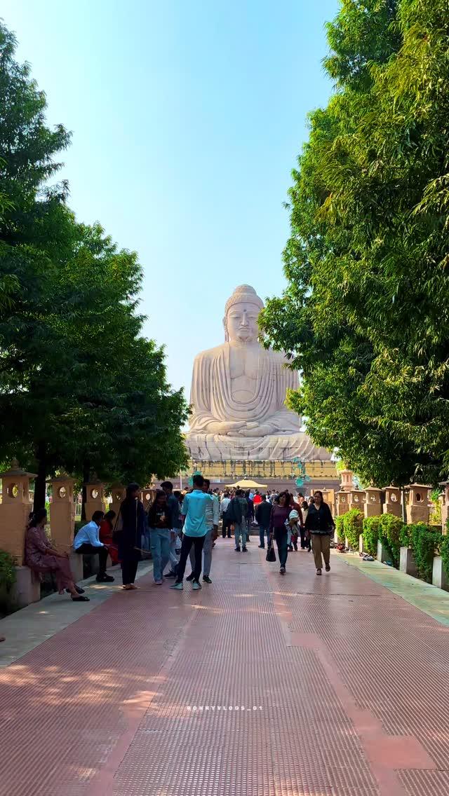 80feet Buddha , Bodh Gaya Bihar 🙌

follow _ronnyvlogs_01 for more