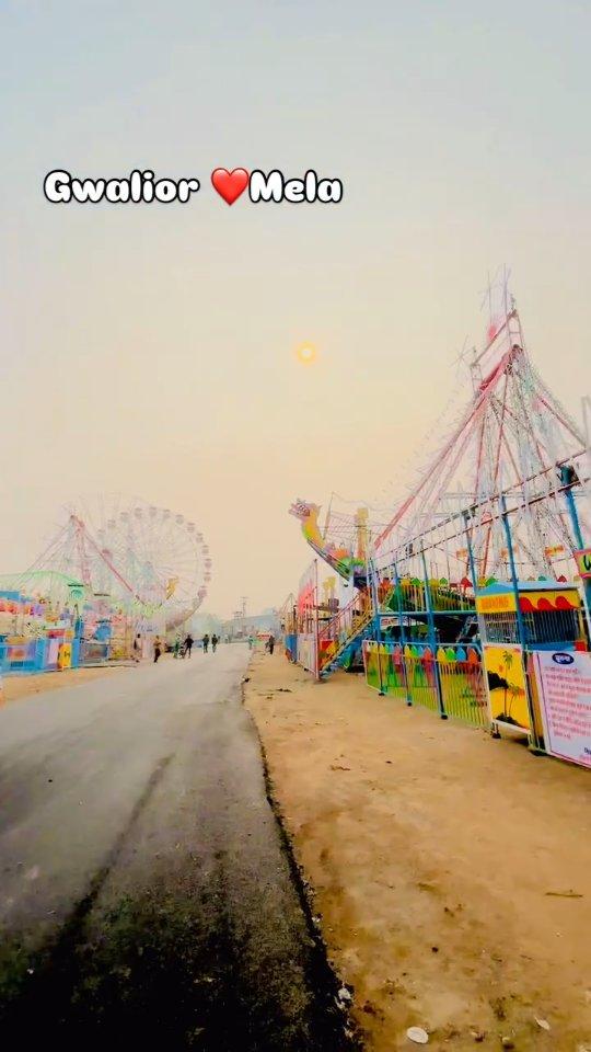 25 Dec 
Gwalior Mela shuru  ho gaya🎡🎢🎪

narwar_memer