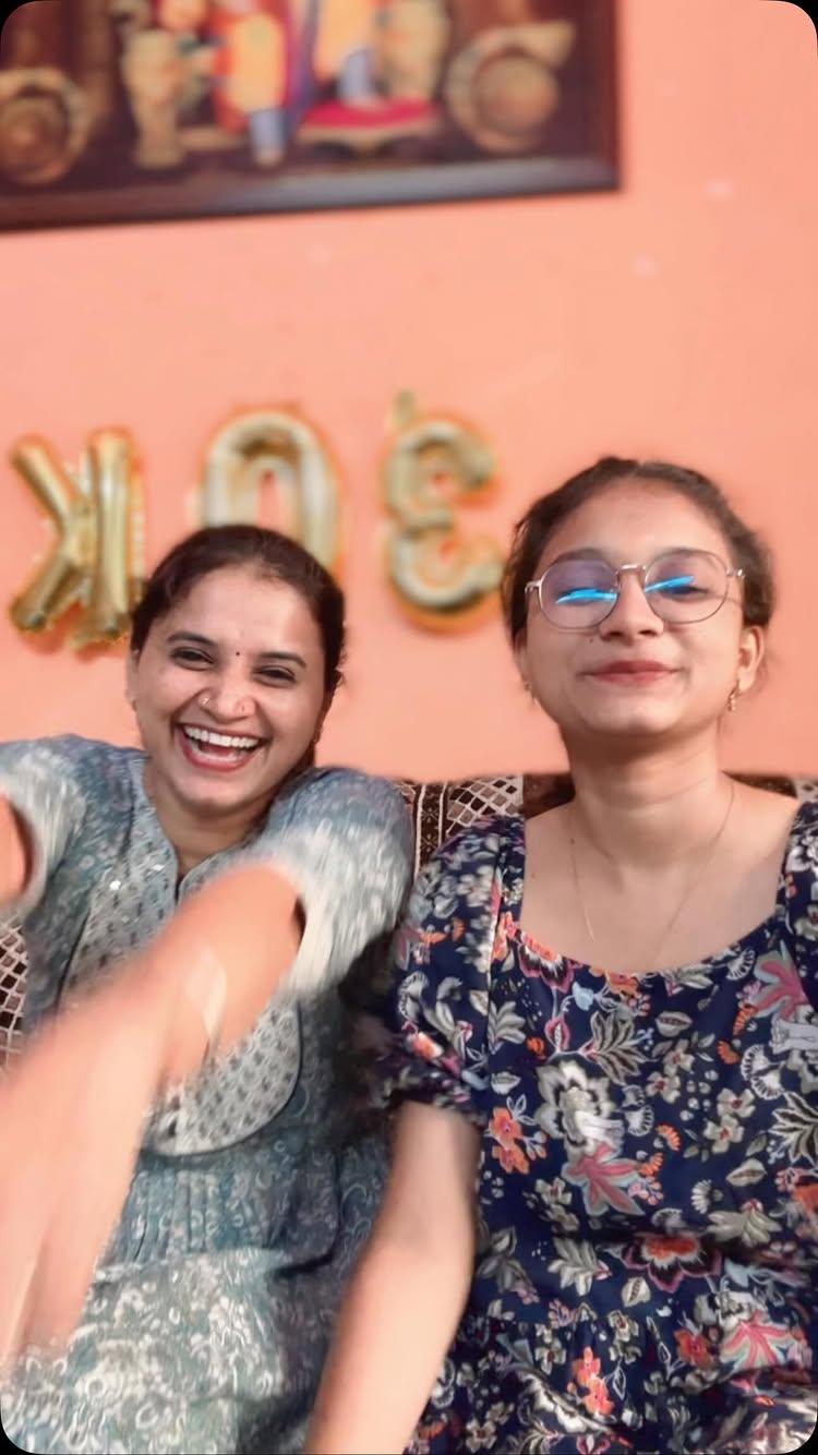 Mom daughter new reels 😍😍🥰🥰🥰 mauofficiyal #instagram #instagood #instalike #instalove #instadaily #reelsinstagram #instamood #travelphotography #trendingreels #explore #explorepage #explorepage✨ #exploremore #trending #trend #dindoli #surat #dhuliyasmartcity #explorepage #trendingreels #navsari #reelsinstagram #instadaily #vesu ########## ranipatil_19 mauofficiyal