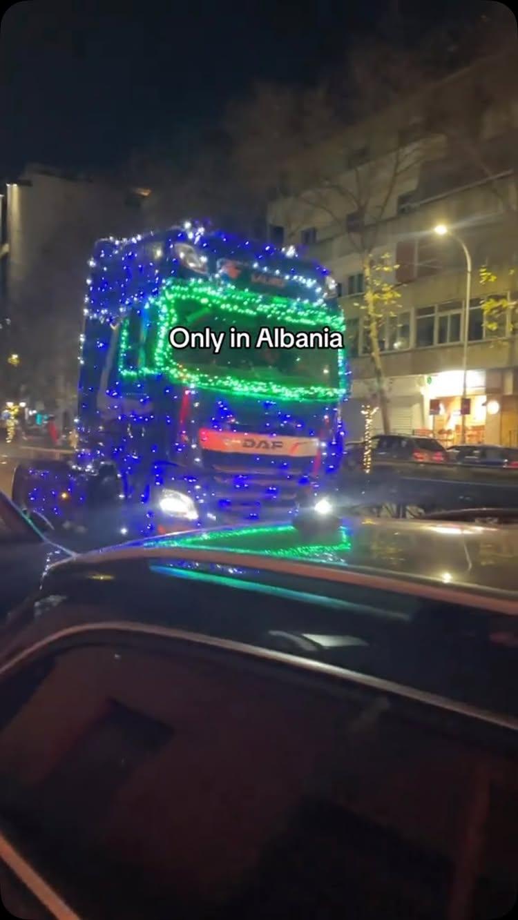 ONLY IN ALBANIA😝
•
•FOLLOW trucksbuses_eu  for more✅
•Tag your friends🏷 
•Turn on notifications to miss nothing🔔
•
#weareateam #teamoftruck
•
•
•