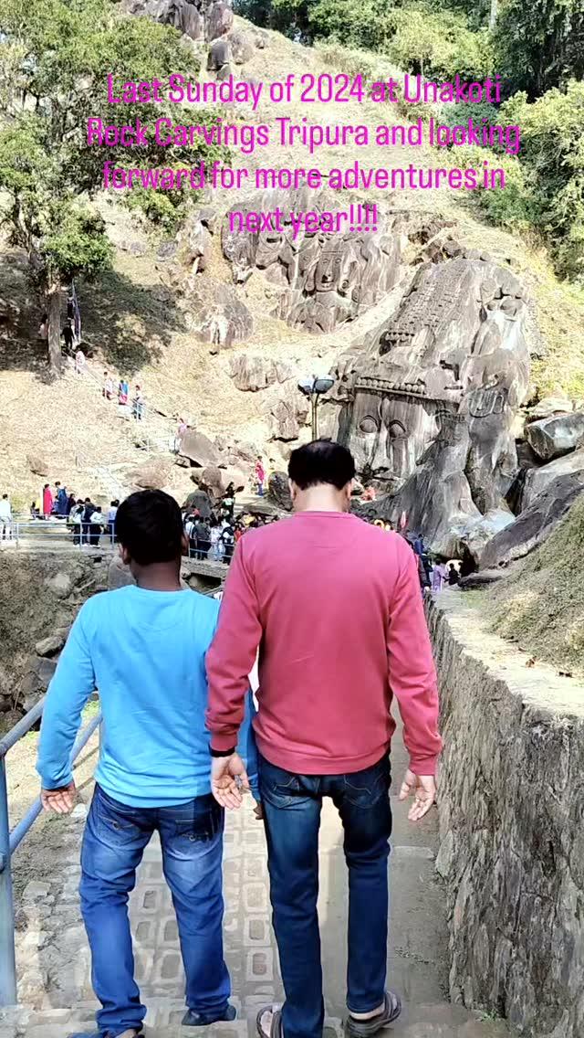 A short trip to Unakoti Rock Carvings at Tripura and thus enjoyed the last Sunday of this year with majestic beauty of serene nature ❤️❤️❤️ Looking forward for more such adventures in coming year too