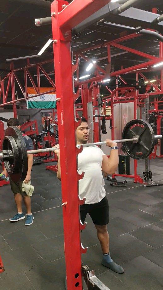 Military press =80×3
DM for workout and nutrition plan
Freelance training#online workouts
#Fitness coach # powerlifter#strong Aman #benchpress#deadlift#squat#powerlifting #rawpowerlifting #classicpowerlifting  #mumbai#mumbaisuburban#amanbhoumik#indianpowerlifting#IPfederation#maharashtra State benchpress