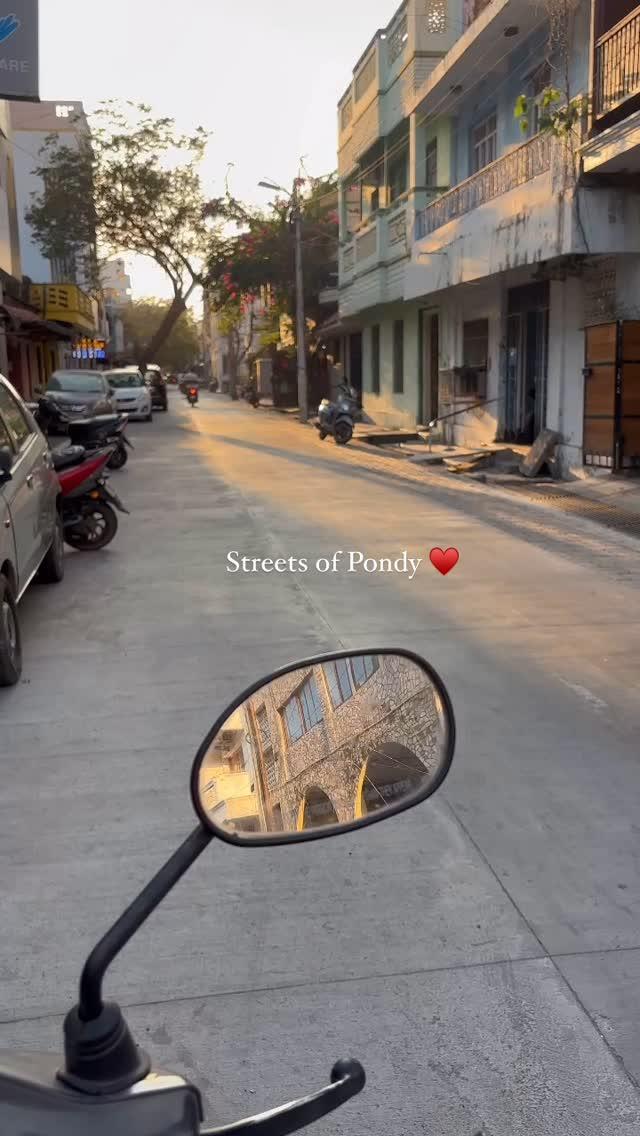 Aesthetics streets of Pondicherry ! 🌈🤎