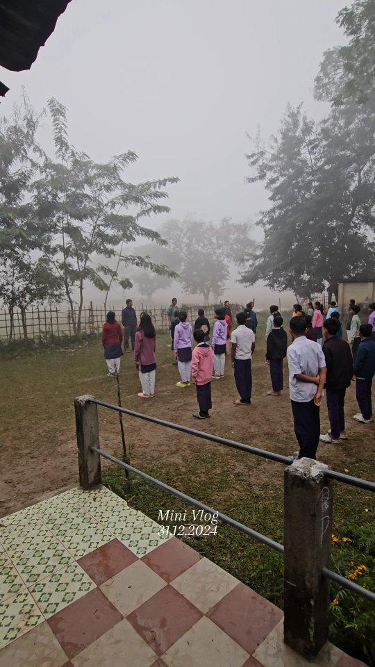 Bwswr ni jwbtha san ni vlog 🌿

Bodo Vlog, Udalguri, School, morning, fog, winter,