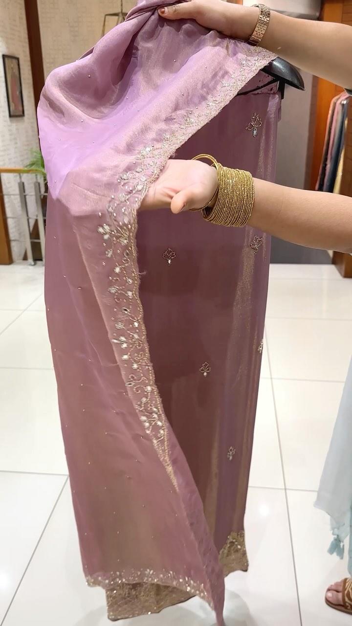 ❌❌❌SOLD OUT💃💃💃FREE HOME DELIVERY, Online Price 🤩 ₹3400/-(63423)
FABRIC
TOP  SHIMMER  FABRIC , Length “48” inches

DUPATTA SHIMMER  FABRIC, Length & Width “84” – “37”

BOTTOM SANTOON FABRIC