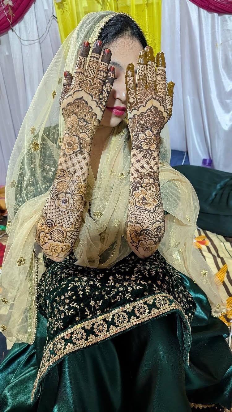 Mehandi vlog…❤️🥰

Mehandi Done By 👉mehandi_designby_anjali