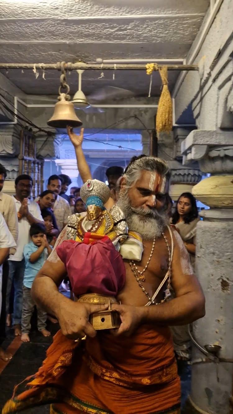 కలియుగ ప్రత్యక్ష దైవం, ఉత్తరాంధ్ర జిల్లాల కొంగుబంగారం
శ్రీ కల్కి వేంకటేశ్వర స్వామి వారి దేవస్థానం, ఉపమాక