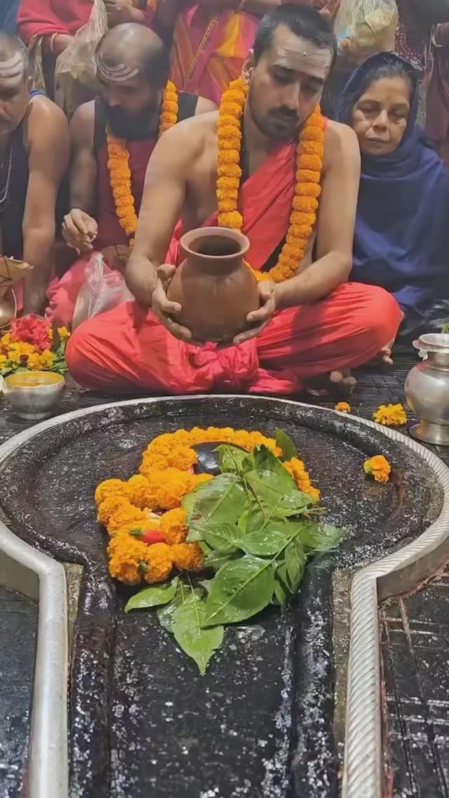 Har Har Mahadev 🌺🙏🔱
Maithili video🎥 
ll निक लागत ते like । comment । Share और follow जरूर करब ।
फॉलो करू :-apan_mithila_143
।। आहा के अपन पेज।।
।। मिथिला ।।
।। मैथिली ।।
।। मिथिलक पहचान ।।
।। अपन सुन्दर मिथिलाधाम ।।
।। मिथिला के रीति रिवाज ।।
।। apan_mithila_143 के आगा बढेबाक लेल जयदा से जयदा सपोर्ट और फॉलो करू ।।
।। यूज करू :- #mithila #darbhanga #madhubani #bihar #darbhanga #mithilanchal #mithilapainting #viralreelsvideo❤️ #viralvideo #viral#mithilanchal ❤✨️✨️❤