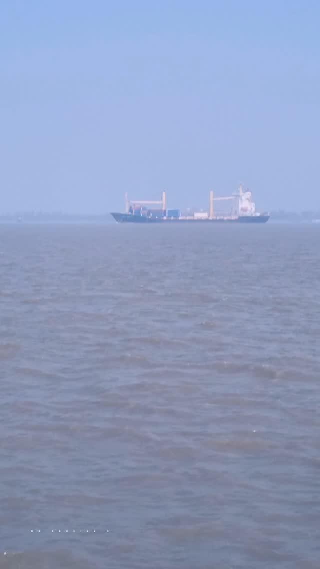 Majestic ships gliding above the Hooghly River! Raychok Ferry Ghat, you never cease to amaze