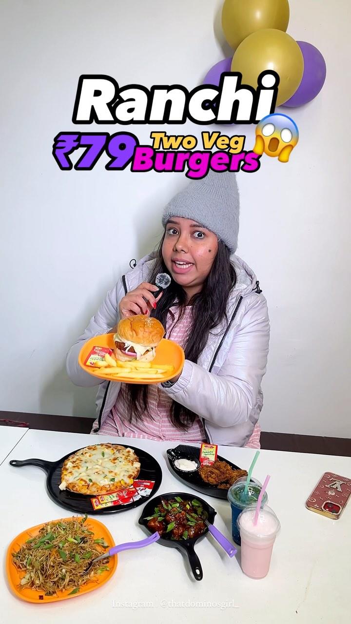 2 Burgers at ₹79😨 in Ranchi 

📍Street Cafe, LIC Building Radio Station rd
near kathitand Chowk

Review-
2 burger 79only (5/5⭐️)
Chowmein starting 40 only (4/5⭐️)
Crispy chicken 120 only (5/5⭐️)
Mojito 49/- starting (3/5⭐️)
Shakes - 69 starting (4/5⭐️)
Pizza -99 starting (5/5⭐️)
Roll starting - 40 only (5/5⭐️)

Bill above 499 get a burger / mojitofree
Students id discount
All time offers available

Available In Zomato ✅