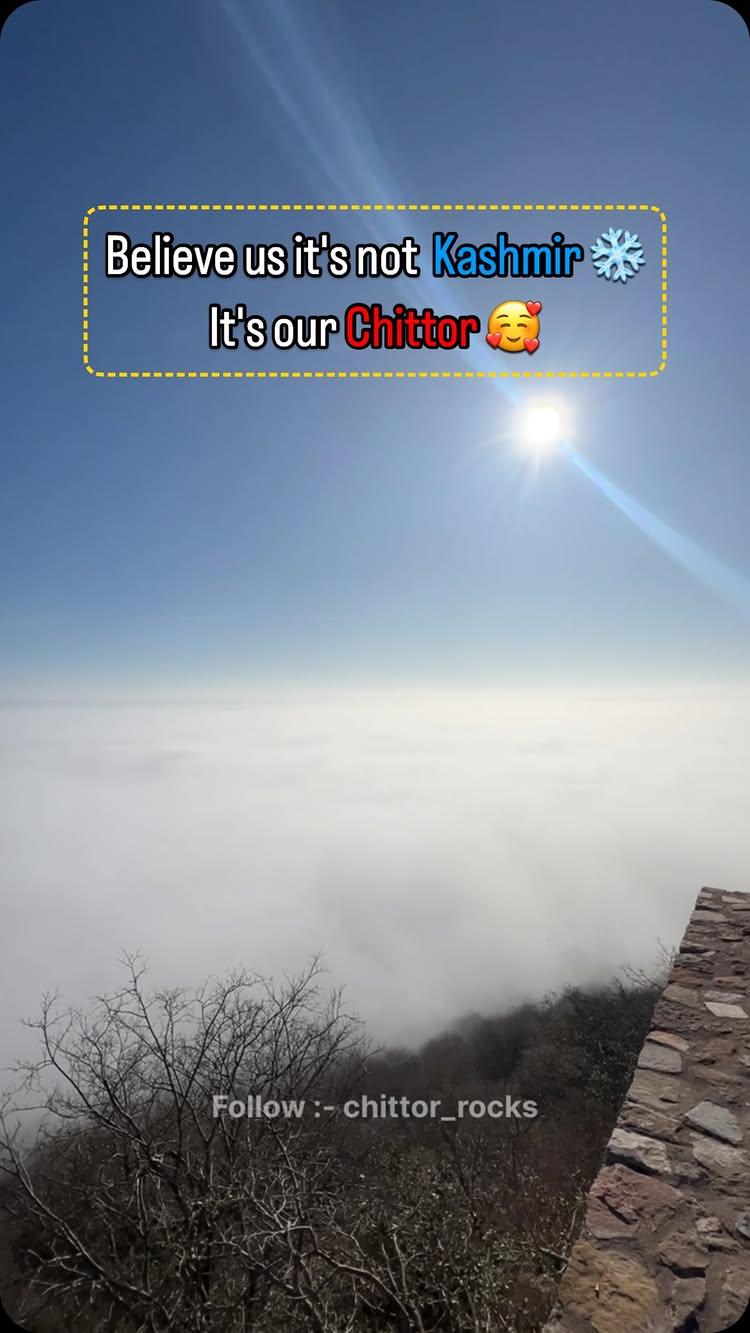 Itne Sundr View Ke Liye Ek Story To Banti Hai😍
🤌🏔️🌨️❄️😍🥰
FOLLOW FOR MORE:- chittor_rocks