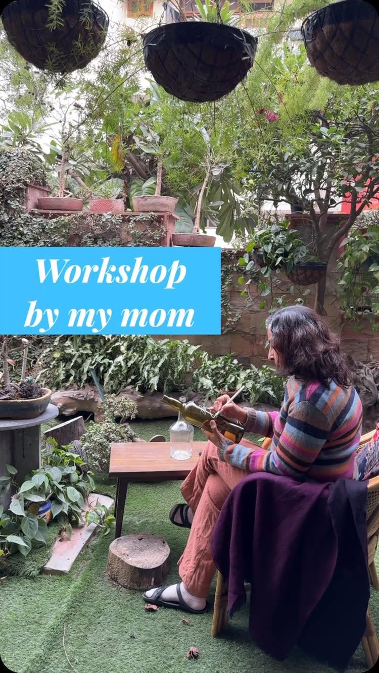 I am so so excited for this workshop! 
Gurugram - I’m happy to announce that mom is coming to you for a bottle painting Masterclass on her very famous flowers 🌺 

Join us on Saturday, 11 January 2025
12-3pm 
At CYBERCITY SOCIAL, Social

All details in the workshop link in bio ❤️❤️❤️
Or DM ME FOR MORE DETAILS 

See you there!