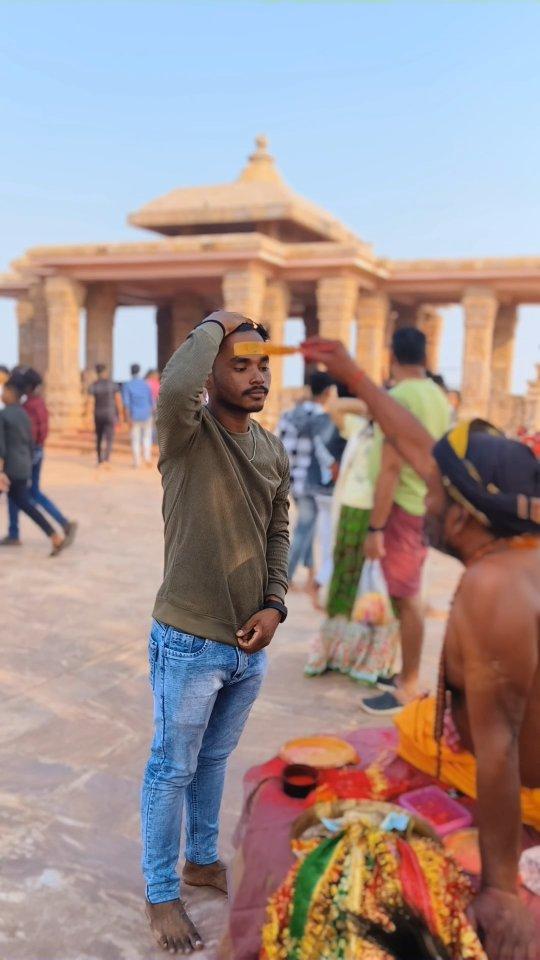 📍 maa tara tarini Temple, Ganjam, Odisha 🙏🚩

taratarinitemple #taratarini #explorepage #trending #instagramreels #ganjam #berhampur #instagram #reels #photoediting