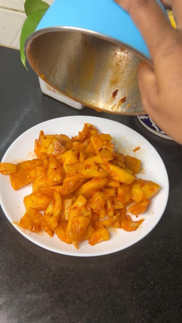 Spiciest pineapple chat 🤤🔥